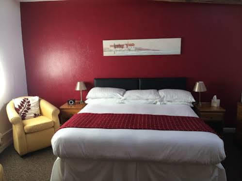 Curly Tail Accommodation Bishop's Castle Extérieur photo